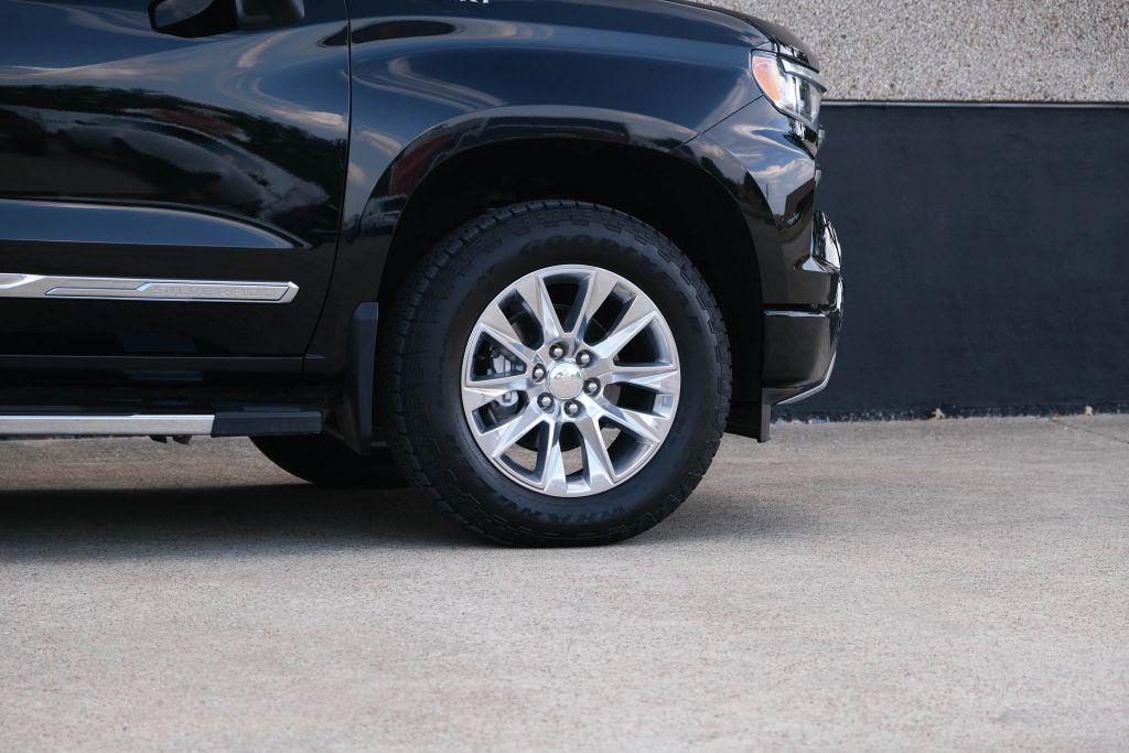 used 2023 Chevrolet Silverado 1500 car, priced at $52,490