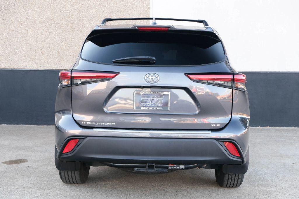 used 2022 Toyota Highlander car, priced at $34,990
