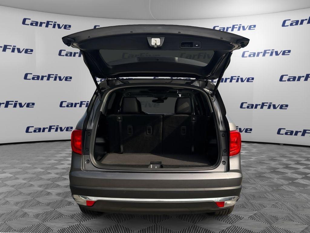 used 2017 Honda Pilot car, priced at $21,700