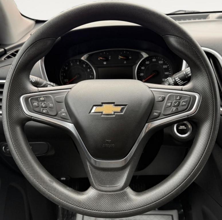 used 2022 Chevrolet Equinox car, priced at $17,300