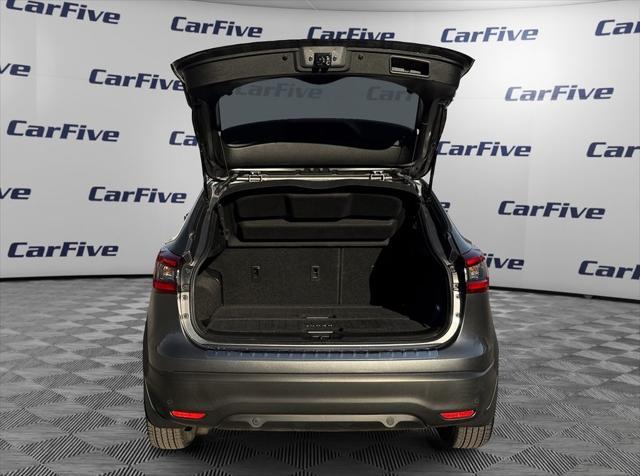 used 2022 Nissan Rogue Sport car, priced at $20,000