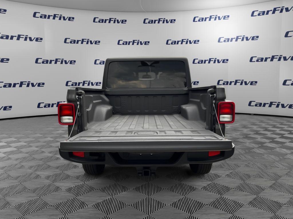 used 2022 Jeep Gladiator car, priced at $33,400