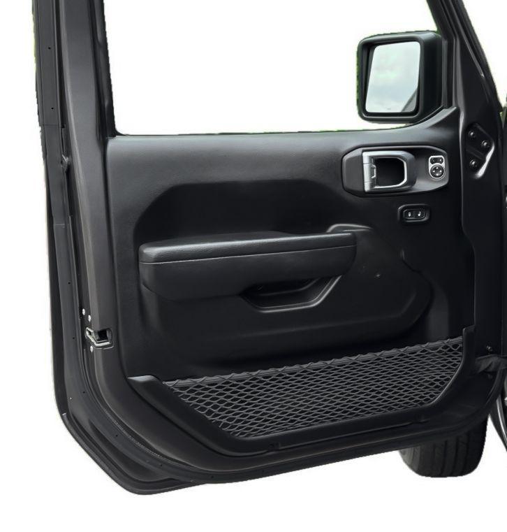 used 2022 Jeep Gladiator car, priced at $33,400