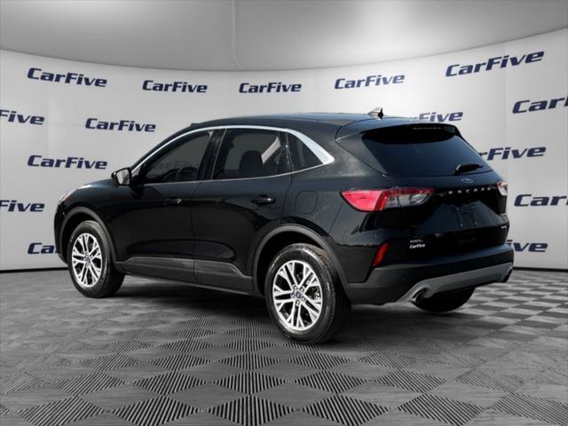 used 2022 Ford Escape car, priced at $24,900