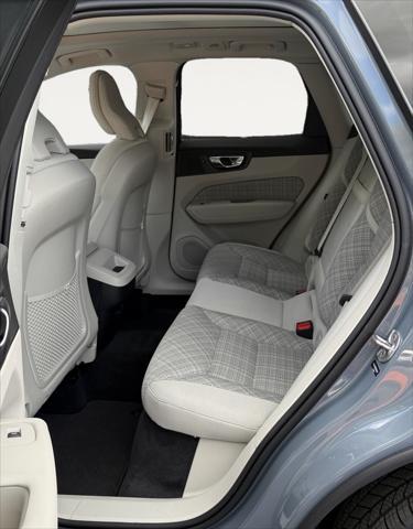used 2022 Volvo XC60 car, priced at $29,200