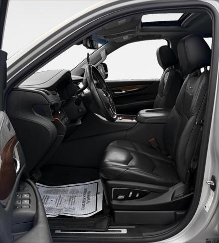 used 2020 Cadillac Escalade ESV car, priced at $37,900