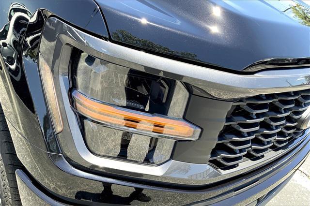 new 2025 Ford F-150 car, priced at $52,355