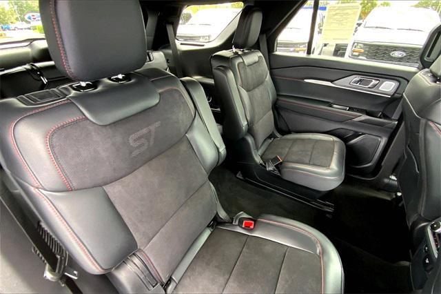 new 2025 Ford Explorer car, priced at $54,805