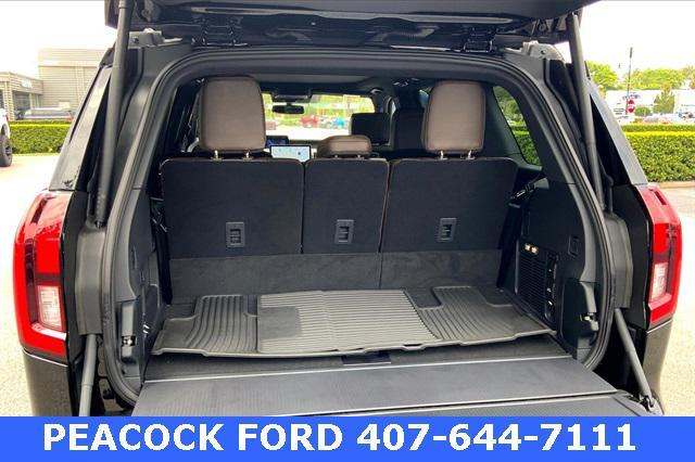 new 2025 Ford Expedition car, priced at $85,885
