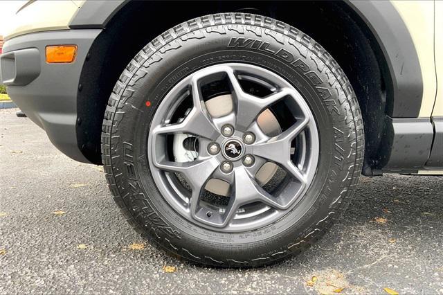 new 2024 Ford Bronco Sport car, priced at $37,211