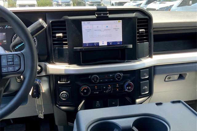 new 2025 Ford F-250 car, priced at $62,935