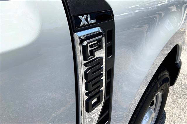 new 2025 Ford F-250 car, priced at $62,935