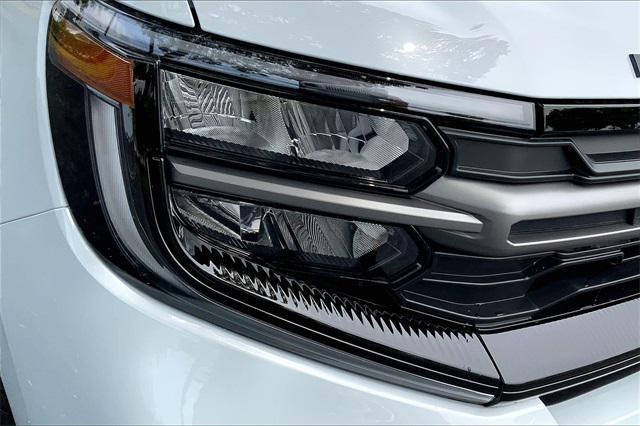 new 2025 Ford Expedition car, priced at $85,520