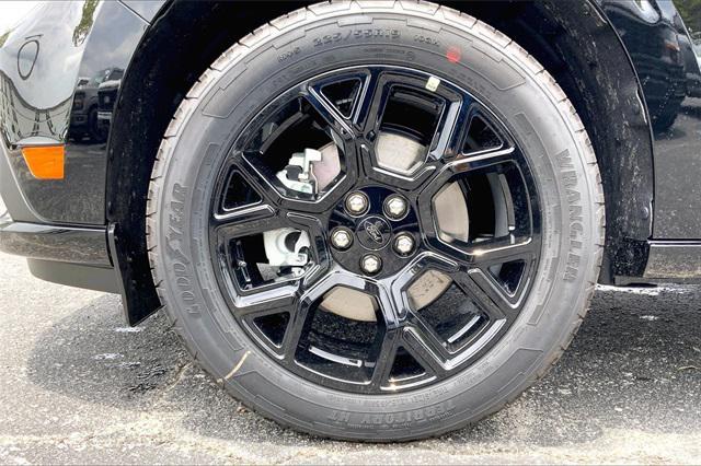 new 2025 Ford Maverick car, priced at $43,220