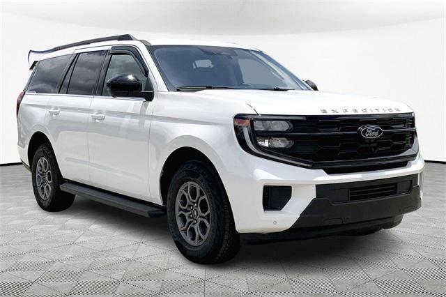 used 2025 Ford Expedition car, priced at $64,086