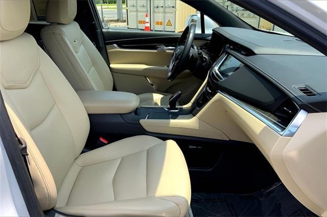 used 2018 Cadillac XT5 car, priced at $16,796