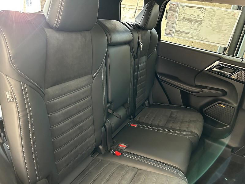 new 2025 Mitsubishi Outlander car, priced at $39,480