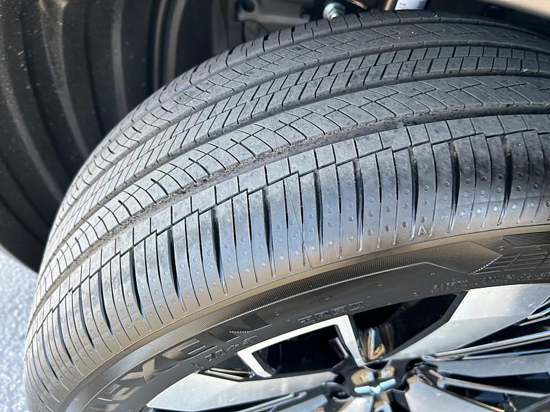 new 2025 Mitsubishi Outlander car, priced at $39,480