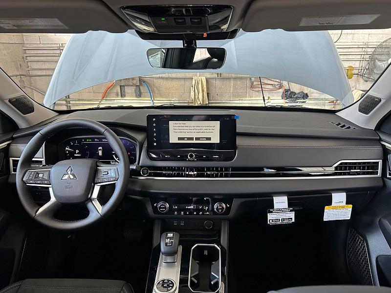 new 2025 Mitsubishi Outlander car, priced at $39,480
