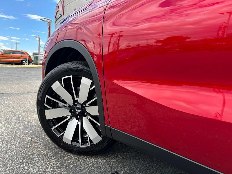 new 2025 Mitsubishi Outlander car, priced at $39,680