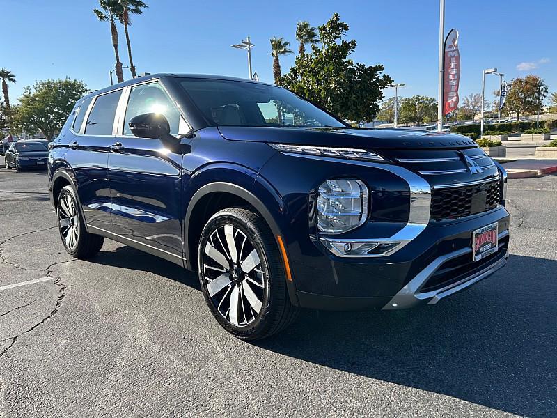 new 2025 Mitsubishi Outlander car, priced at $36,245
