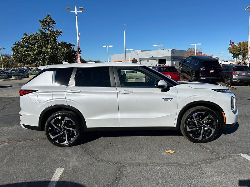 new 2025 Mitsubishi Outlander PHEV car, priced at $46,610