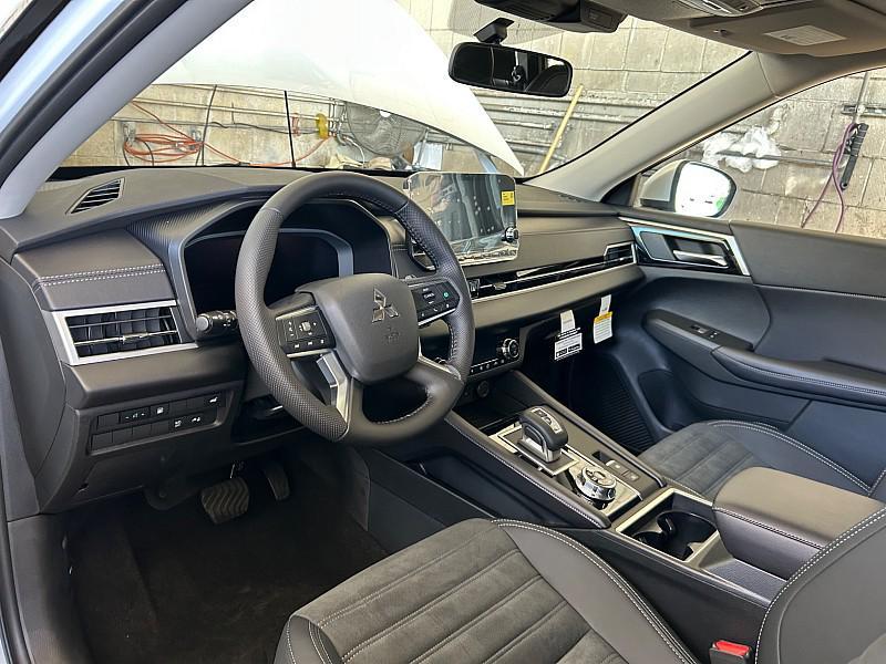 new 2025 Mitsubishi Outlander PHEV car, priced at $46,610