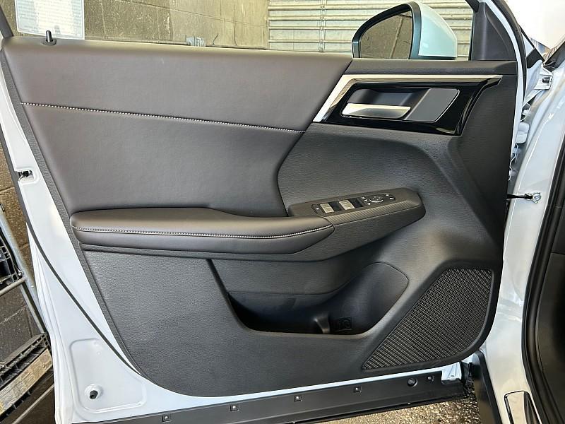 new 2025 Mitsubishi Outlander PHEV car, priced at $46,610