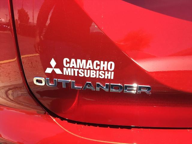 new 2024 Mitsubishi Outlander car, priced at $36,050