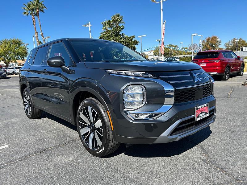 new 2025 Mitsubishi Outlander car, priced at $36,020