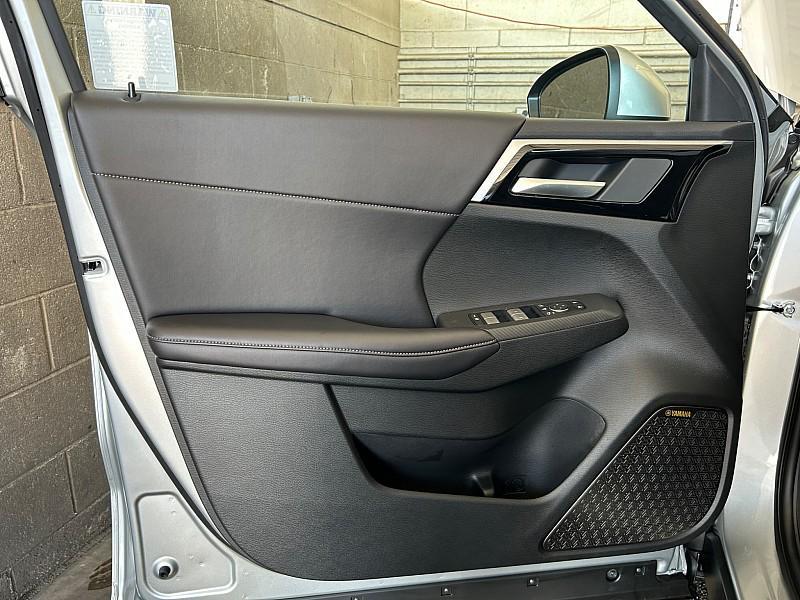 new 2025 Mitsubishi Outlander car, priced at $39,085