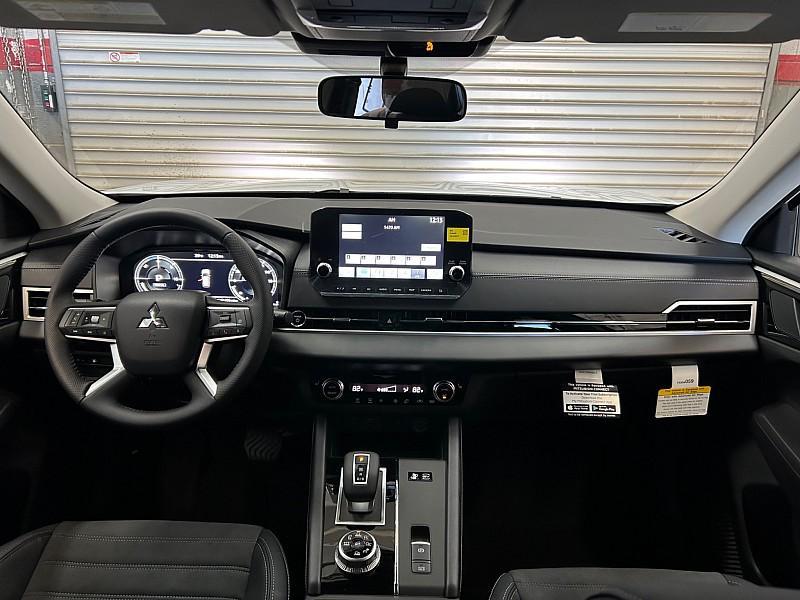 new 2025 Mitsubishi Outlander PHEV car, priced at $45,605