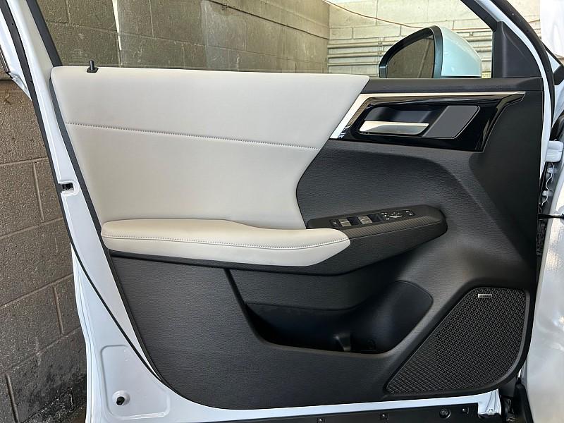 new 2025 Mitsubishi Outlander car, priced at $36,840