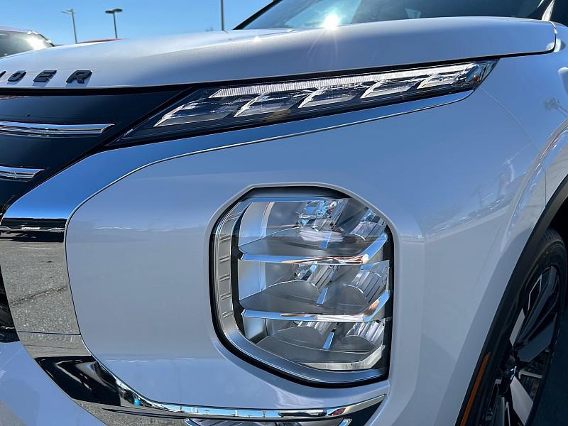 new 2025 Mitsubishi Outlander car, priced at $36,840