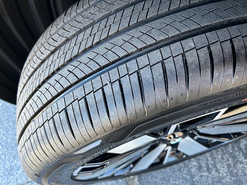 new 2025 Mitsubishi Outlander car, priced at $36,840