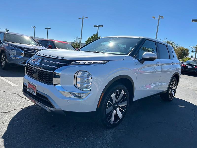 new 2025 Mitsubishi Outlander car, priced at $36,840