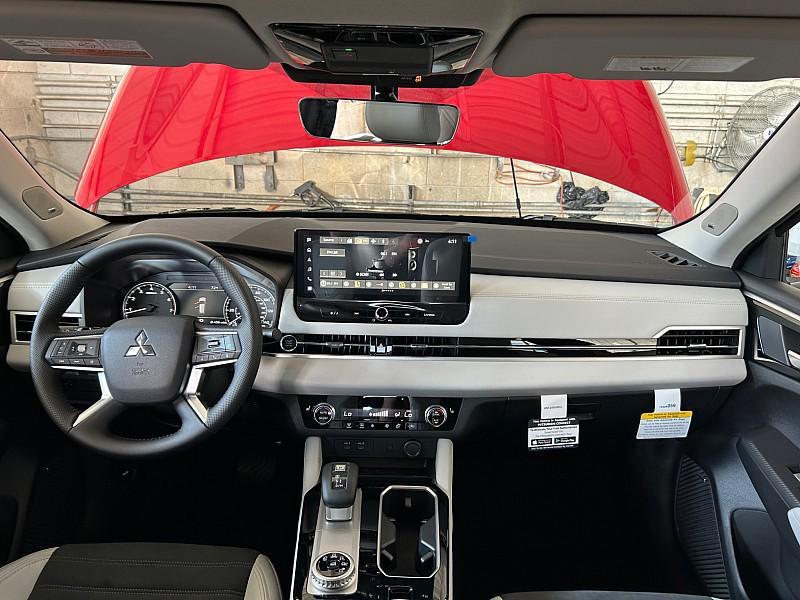 new 2025 Mitsubishi Outlander car, priced at $36,480