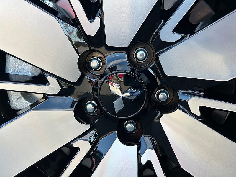 new 2025 Mitsubishi Outlander car, priced at $36,480