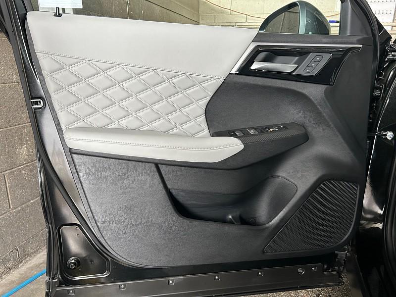 new 2025 Mitsubishi Outlander PHEV car, priced at $49,610