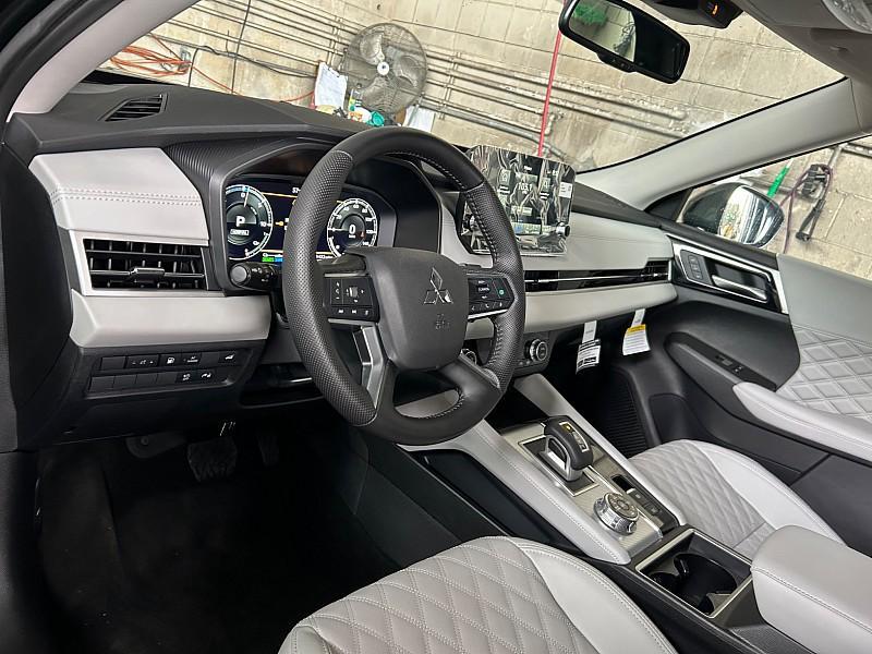 new 2025 Mitsubishi Outlander PHEV car, priced at $49,610