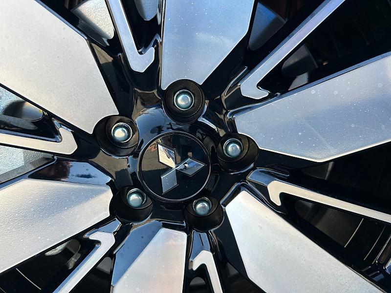 new 2025 Mitsubishi Outlander car, priced at $36,615