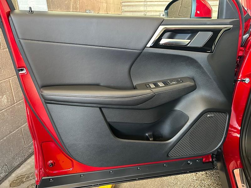 new 2025 Mitsubishi Outlander car, priced at $36,615