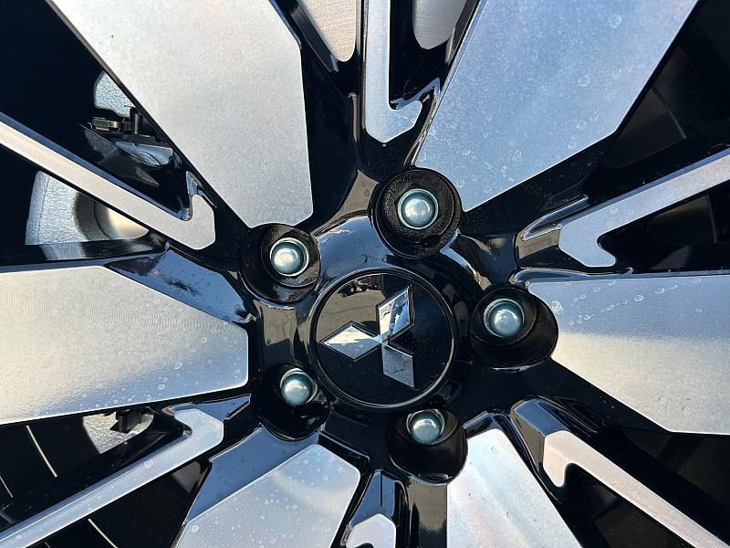 new 2025 Mitsubishi Outlander car, priced at $36,615