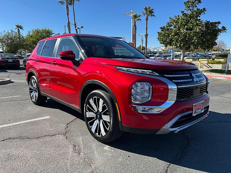 new 2025 Mitsubishi Outlander car, priced at $36,615