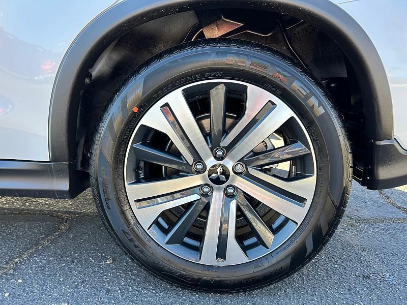 new 2025 Mitsubishi Outlander car, priced at $36,615