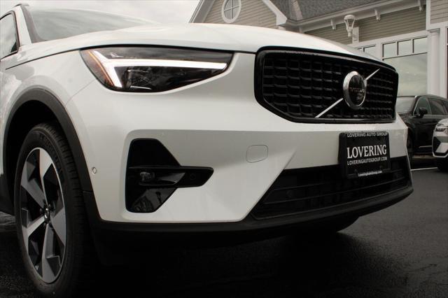 new 2025 Volvo XC40 car, priced at $48,315