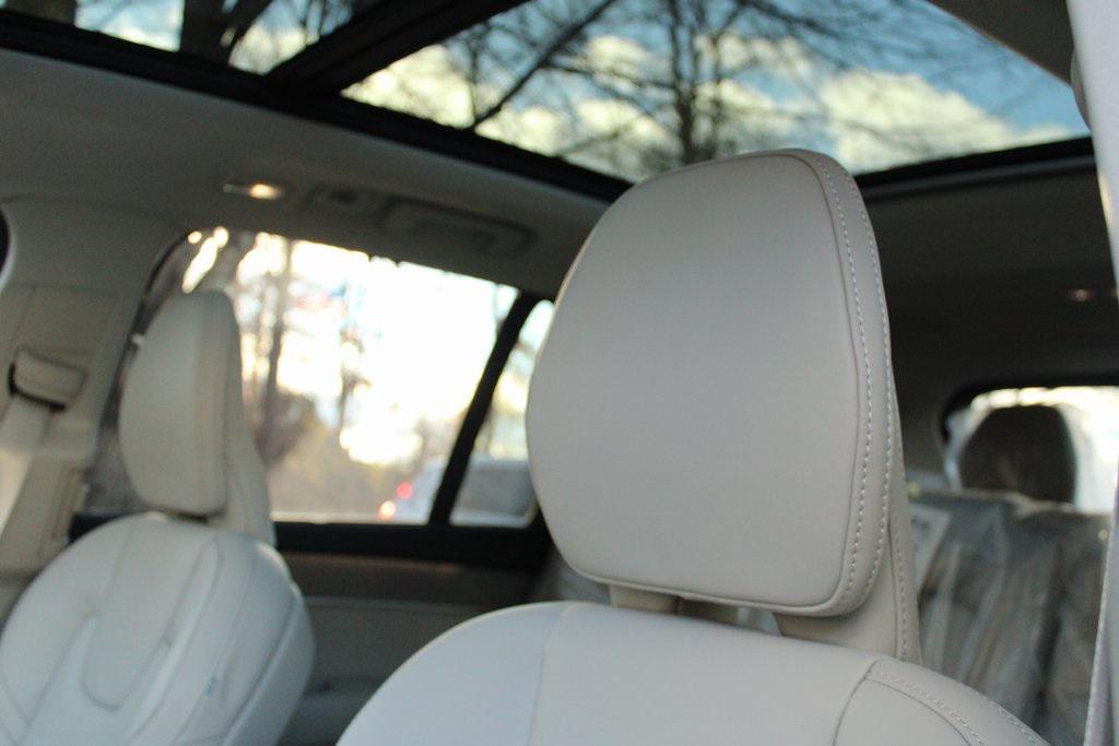 new 2026 Volvo XC90 car, priced at $75,155