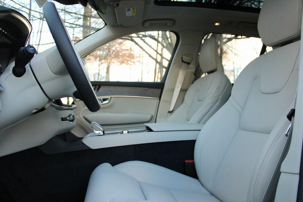 new 2026 Volvo XC90 car, priced at $75,155