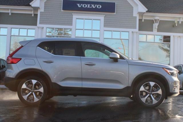 new 2025 Volvo XC40 car, priced at $45,800