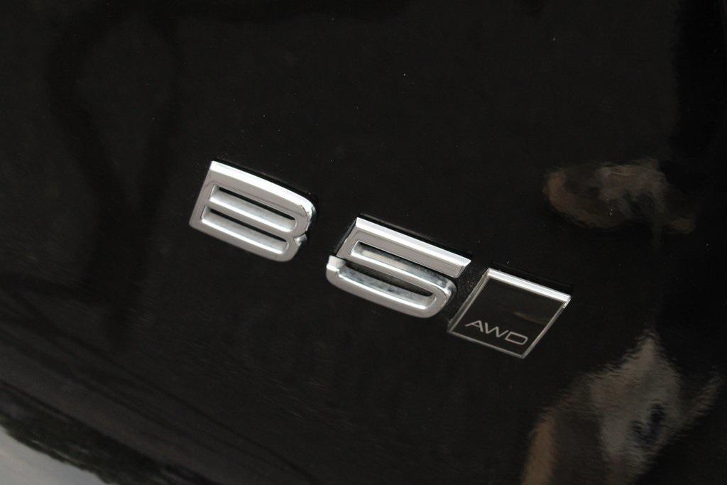 used 2025 Volvo XC40 car, priced at $32,205